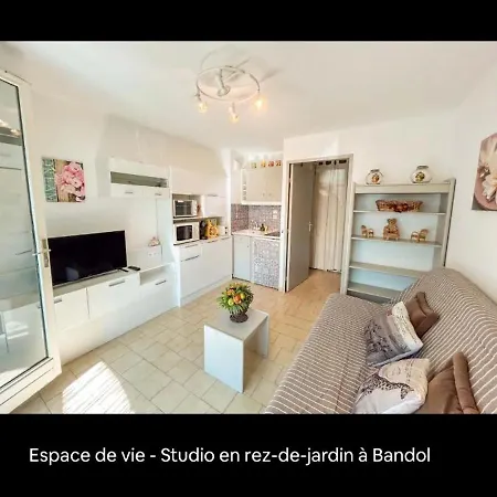 Escapade Bandolaise